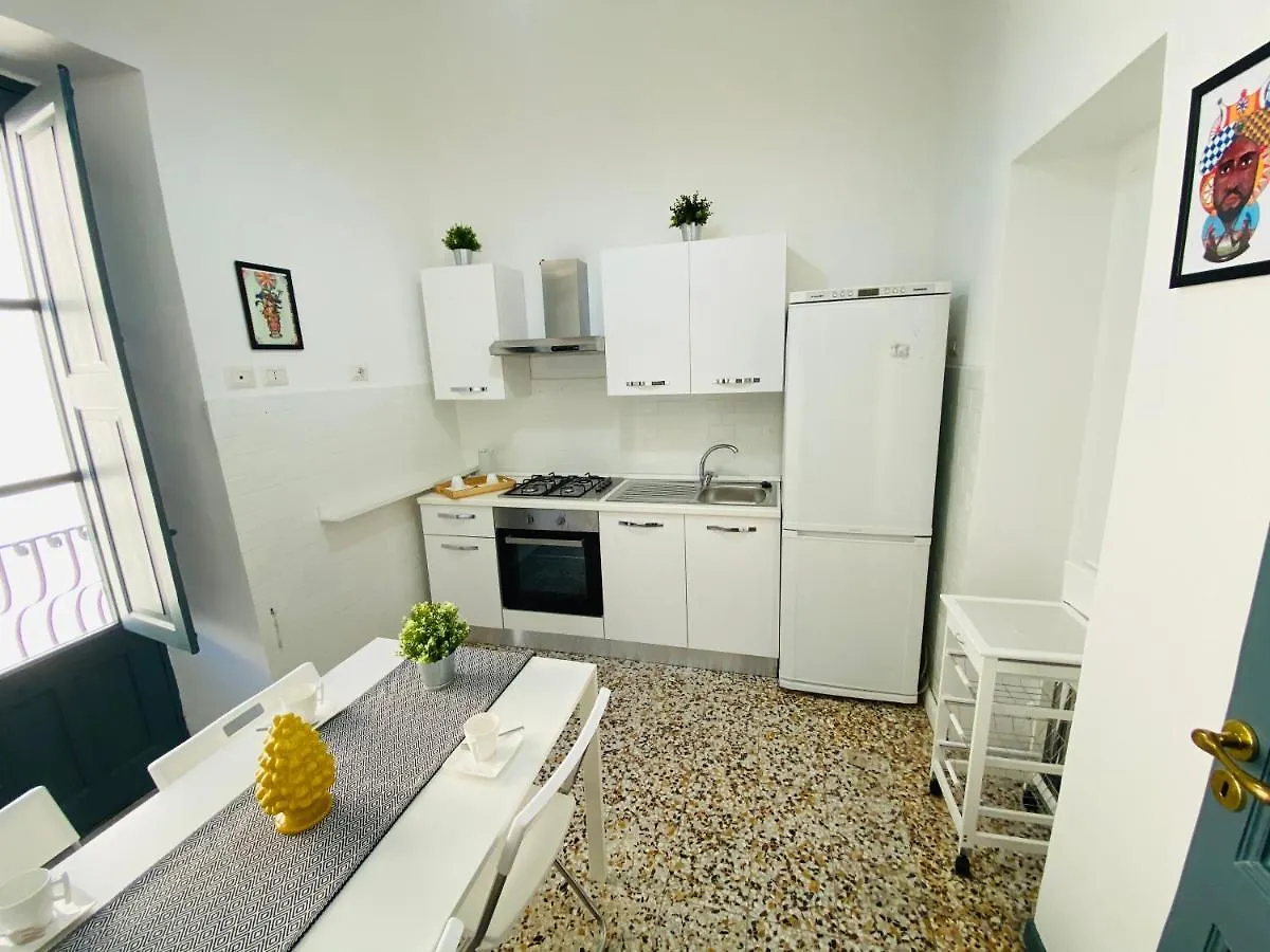Vivaldi Maison Apartamento Taormina 0*,  Italia