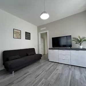 - Immobili E Soluzioni Rent , Treviolo Italia