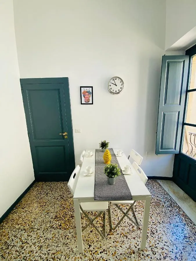 Vivaldi Maison Apartment Taormina 0*,